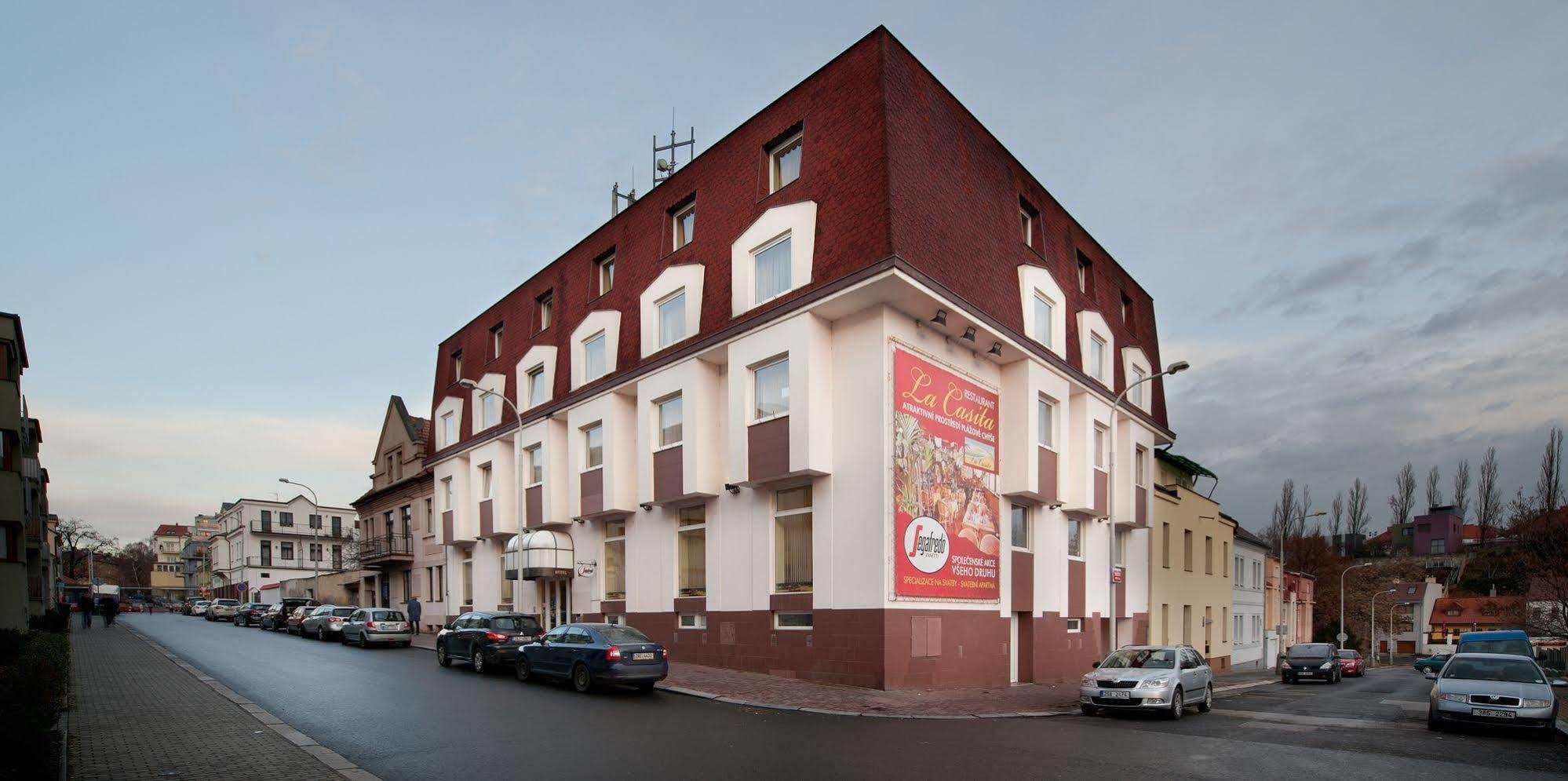 Hotel Henrietta Prague Exterior photo